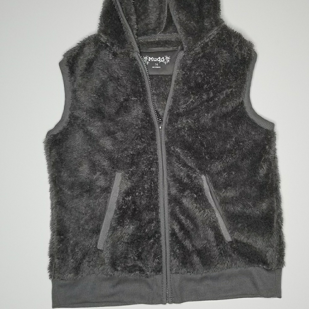 FAUX FUR VEST
